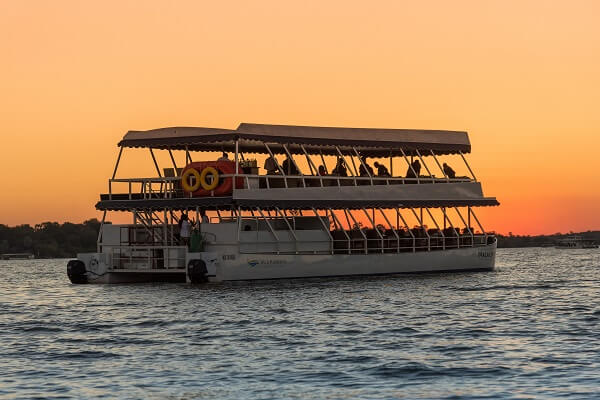 dinner cruise at sunset victoria falls