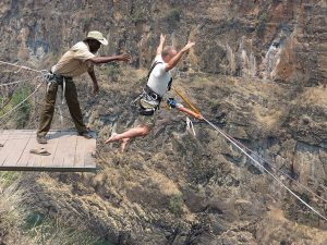 man-doing-the-gorge-swing-victoria-falls