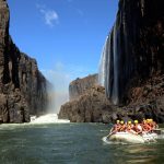 rafting-in-the-gorge-victoria-falls