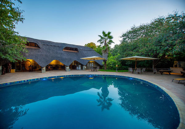 Bayete-Lodge-accommodation-Vic-Falls