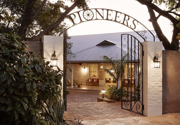 Pioneers-lodge-vic-falls